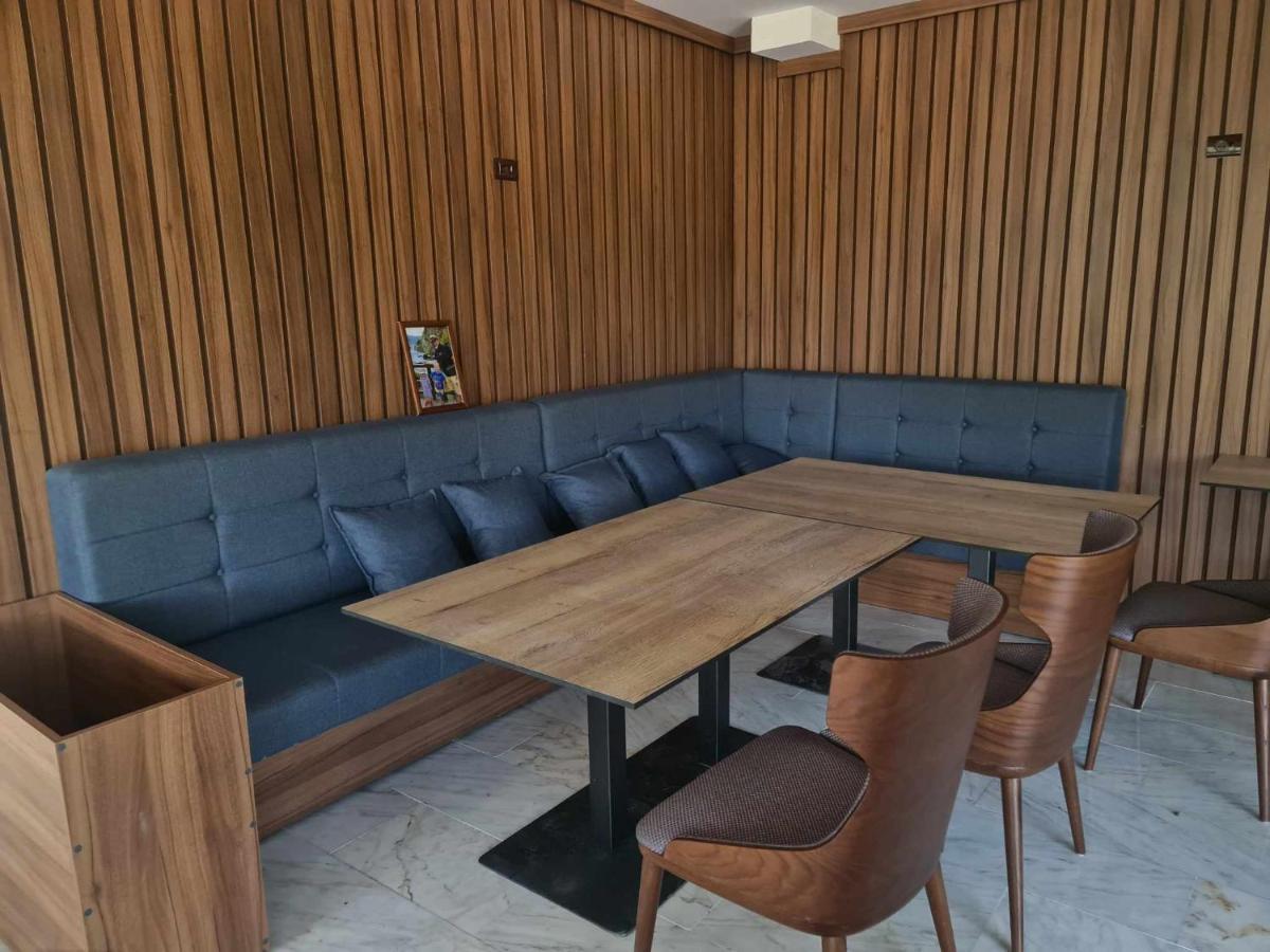 Hotel Lohovo Бихач Экстерьер фото
